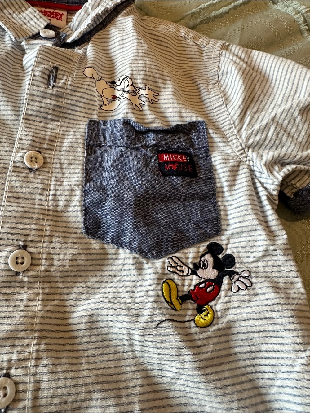 Disney Mickey & Donald Embroidered Button-Up Shirt Size 4